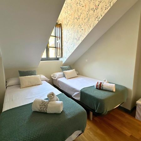 팬틱코사 Caldares Exclusivo Atico En El Pueyo De Jaca 아파트 외부 사진