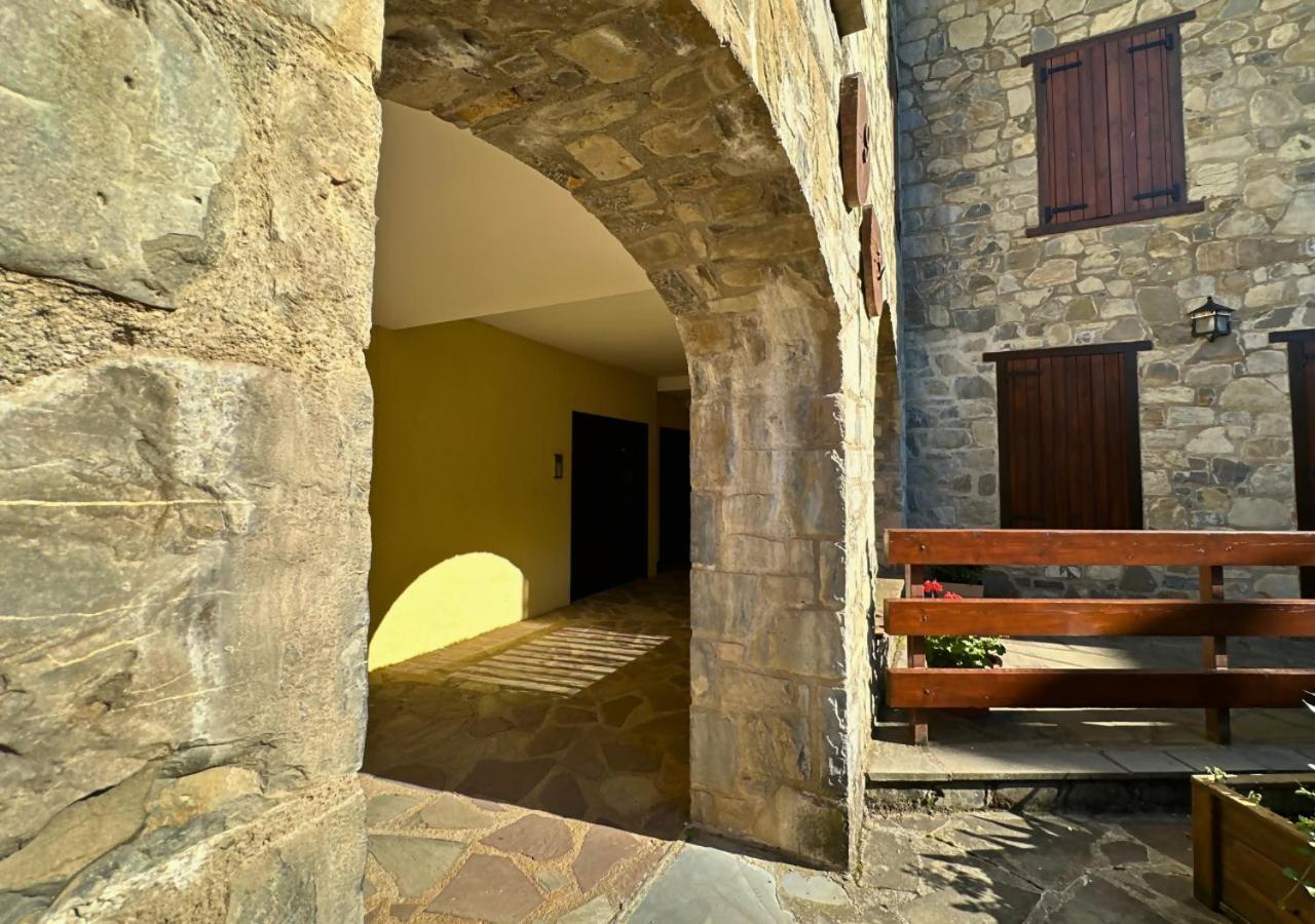 팬틱코사 Caldares Exclusivo Atico En El Pueyo De Jaca 아파트 외부 사진